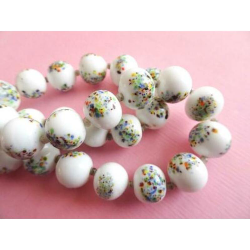 jwg Vintage 30s 50s glas kralen ketting wit spikkel gekleurd