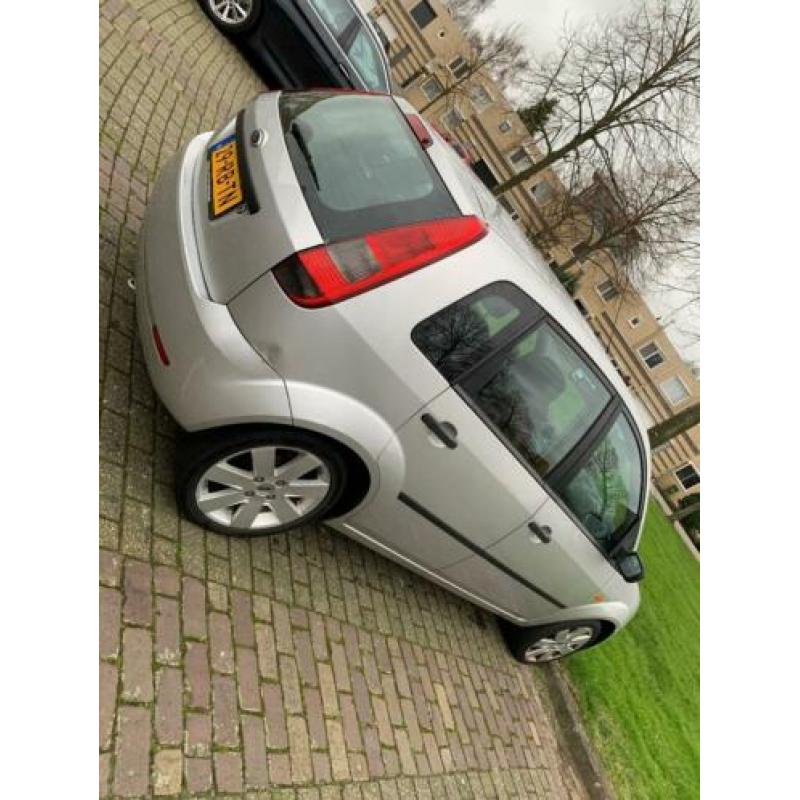 Ford Fiesta 1.4 16V 5DR 2005 Grijs