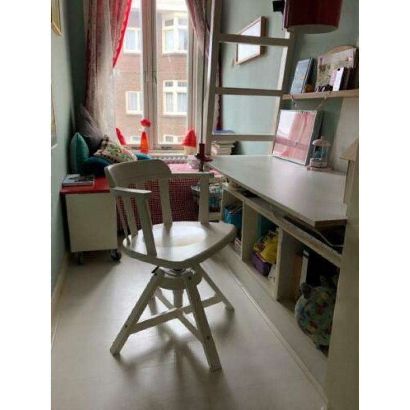 Bureaustoel van hout