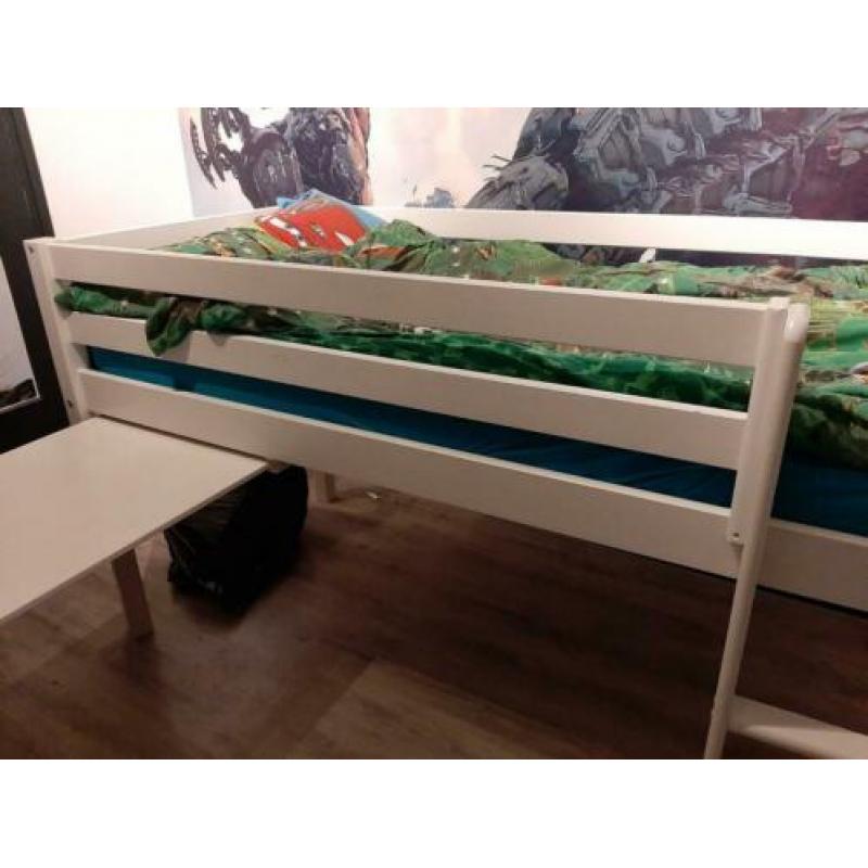 Witte hoogslaper van beter bed stevig bed