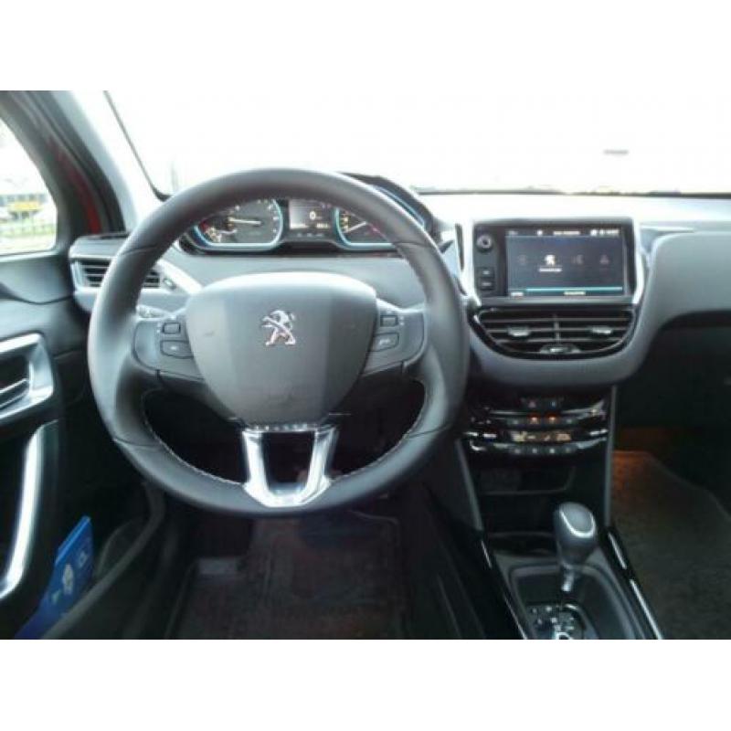 Peugeot 2008 1.2 110PK Allure | NAVI | VOl AUTOMAAT | PANO |