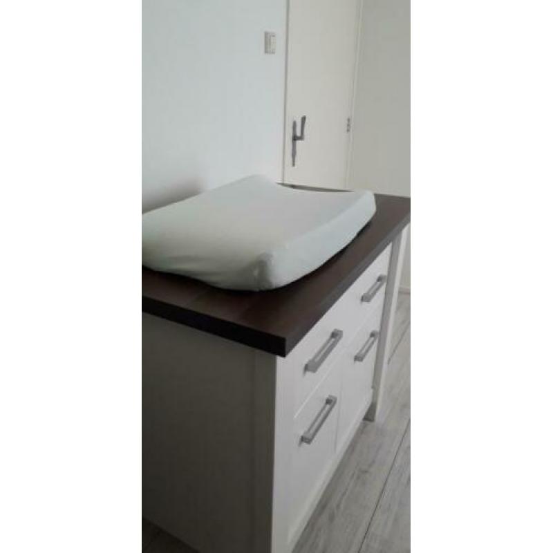 Commode, ledikant, aerosleepmatras