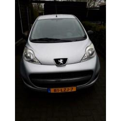 Peugeot 107 1.0 12V 5Deurs auto 2010 Grijs