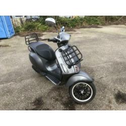 Vespa sprint Voorrekje + Achterrekje