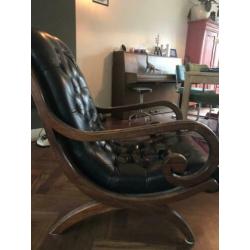Gecapitonneerde Chesterfield stoel fauteuil vintage