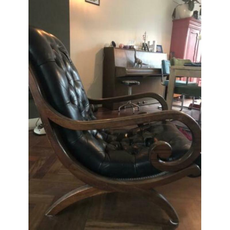 Gecapitonneerde Chesterfield stoel fauteuil vintage