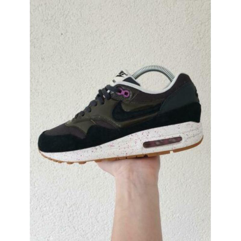 Nike Air Max 1 Anthracite/Black-Club Pink-Sail 38,5