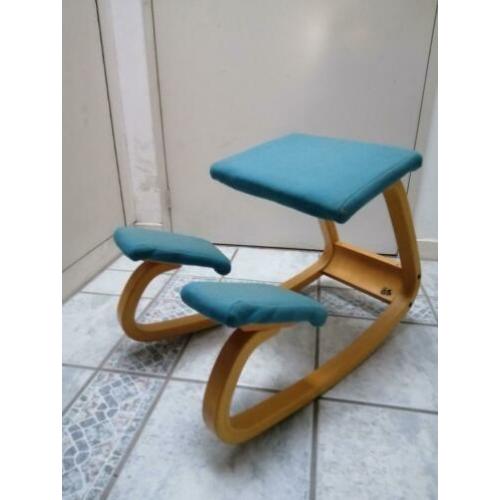 Stokke balans kniestoel turqoise