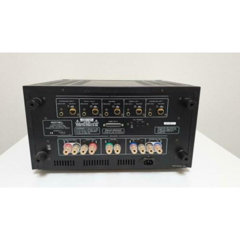 Rotel RBM1095 Eindversterker