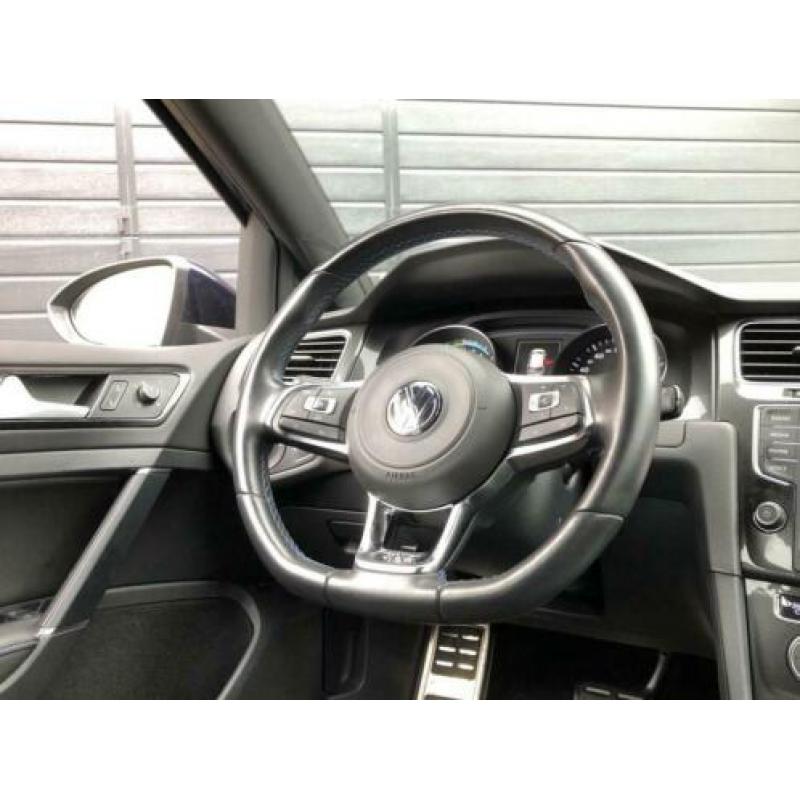 Volkswagen Golf 1.4 TSI GTE + Navi + Leder + Camera + Keyles