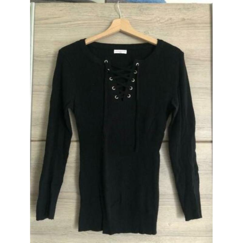Diverse Jacqueline De Yong items