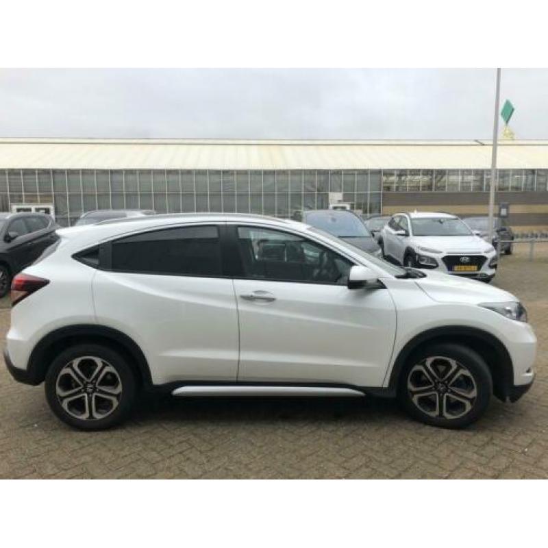 Honda HR-V 1.5 i-VTEC Executive (bj 2016)
