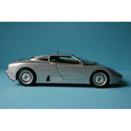 Bugatti EB110 - 1991, Modelauto 1:18