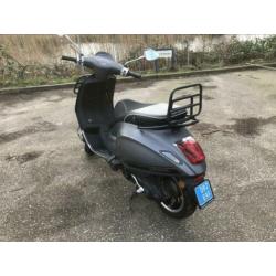 Vespa sprint Voorrekje + Achterrekje