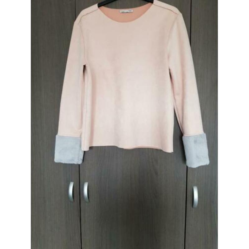 Zara trui suede roze met grijze teddy mouwen mt medium
