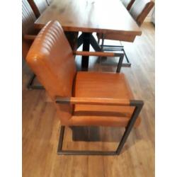 Cognac kleurige industriële eetkamer stoelen