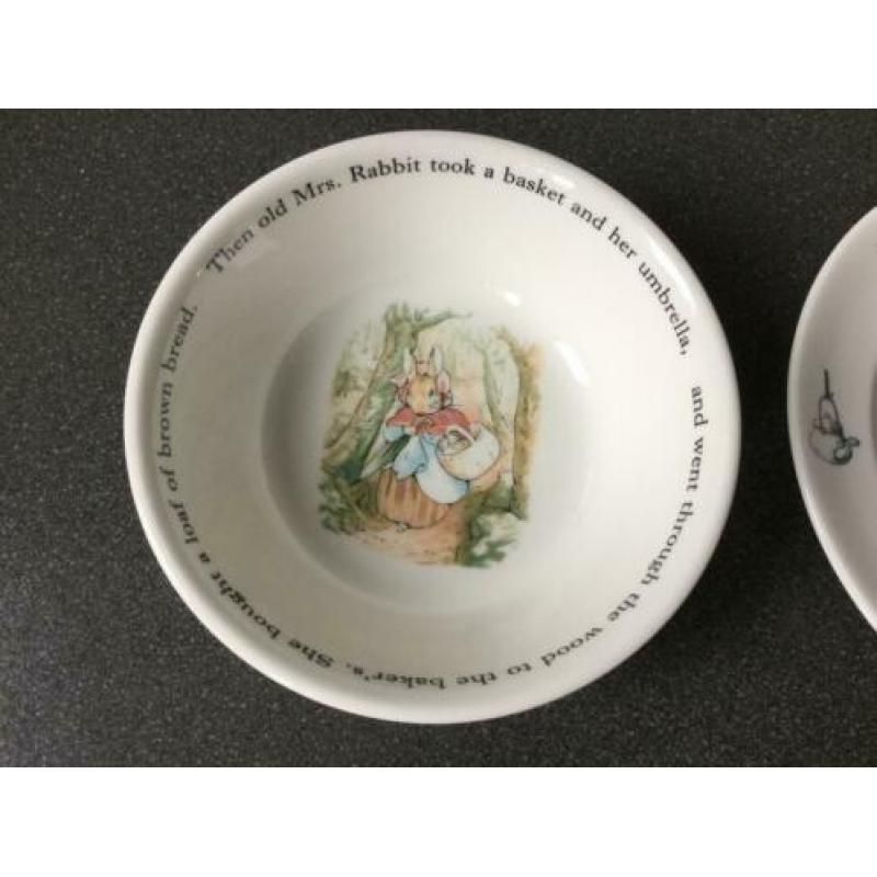 Wedgwood Peter Rabbit papschaaltje en bordje