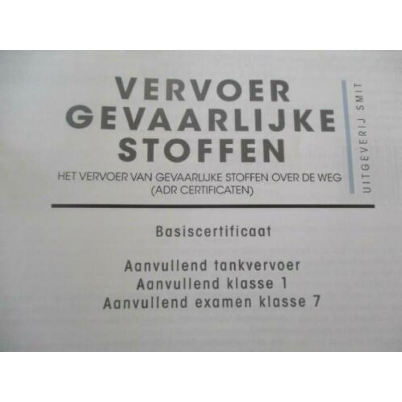 Boek ADR Gevaarlijke stoffen 2020 + examen oefenboek
