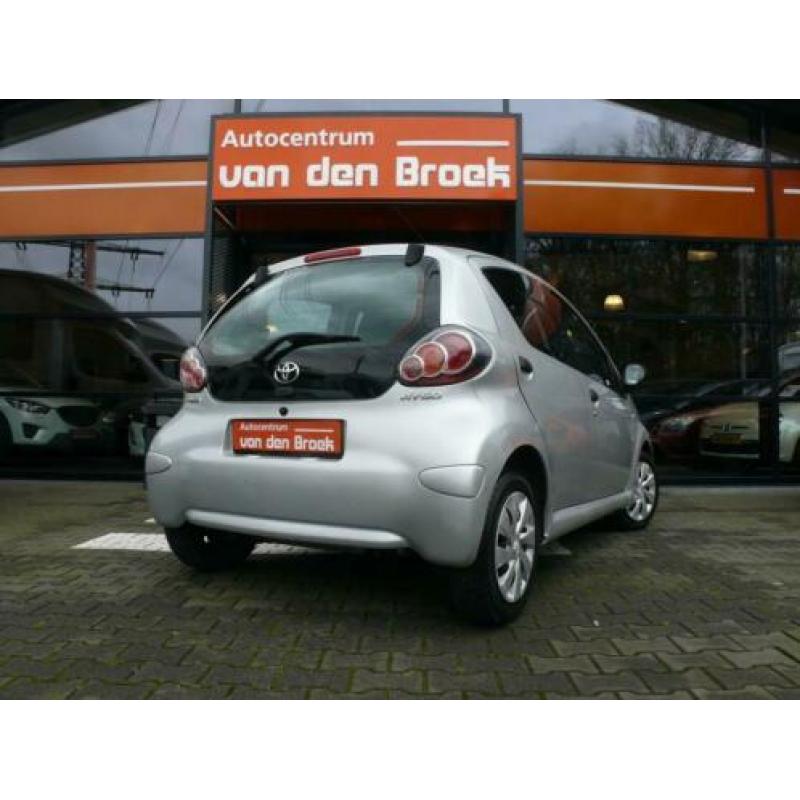 Toyota Aygo 1.0 VVT-i Comfort 5Drs Airco Elec Pakket Face Li