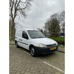 Opel Combo 1.3 DT DPF H AC 2007