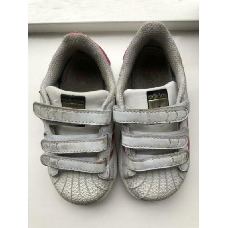 Adidas wit met donkerroze maat 22
