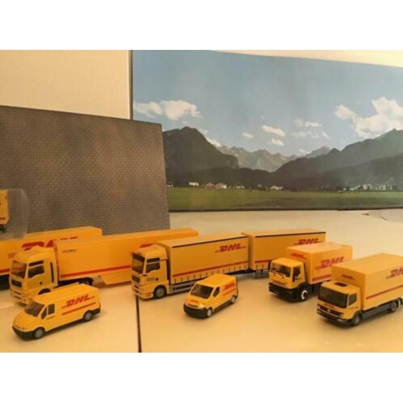 DHL vrachtwagens 1/87