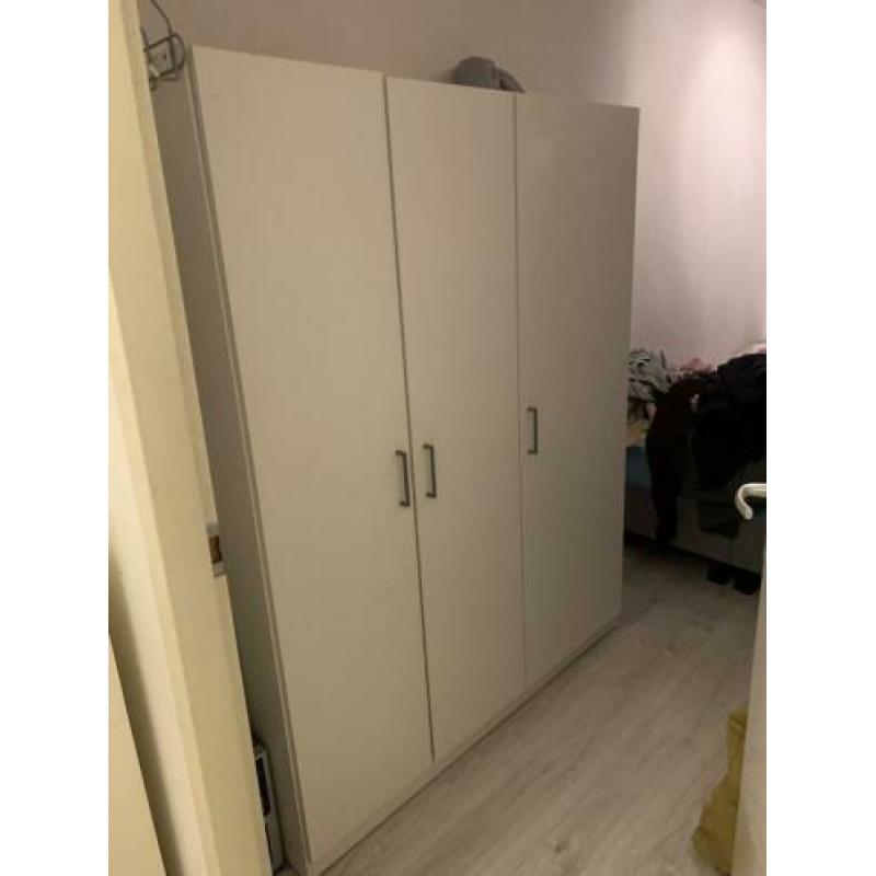 Goedkopen Ikea kledingkast