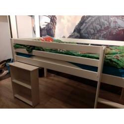 Witte hoogslaper van beter bed stevig bed