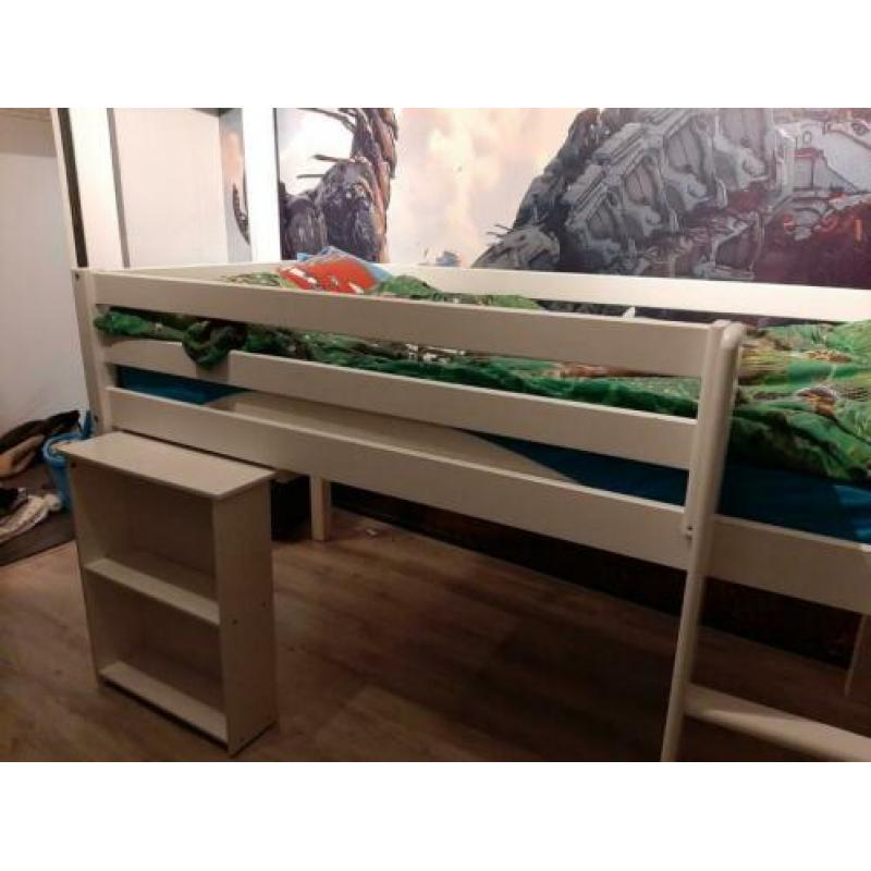 Witte hoogslaper van beter bed stevig bed