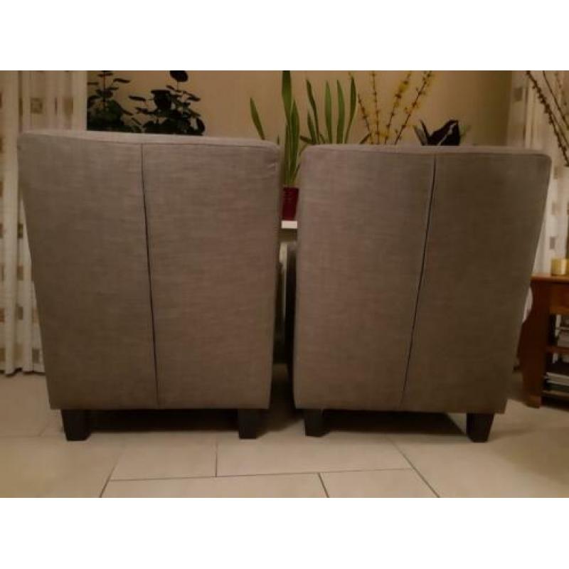 Twee Fauteuils Taupekleurig