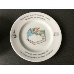 Wedgwood Peter Rabbit papschaaltje en bordje