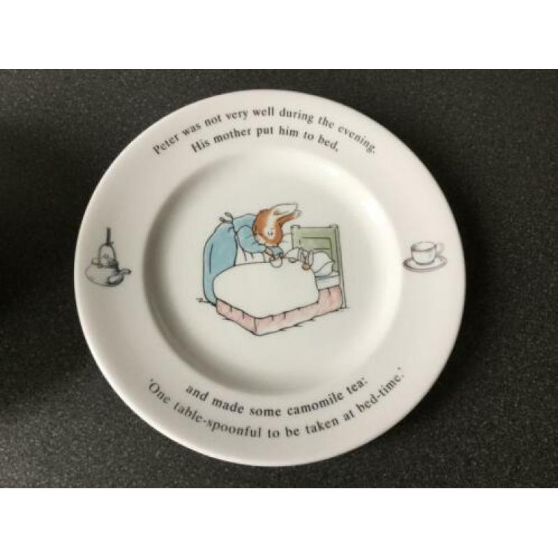 Wedgwood Peter Rabbit papschaaltje en bordje