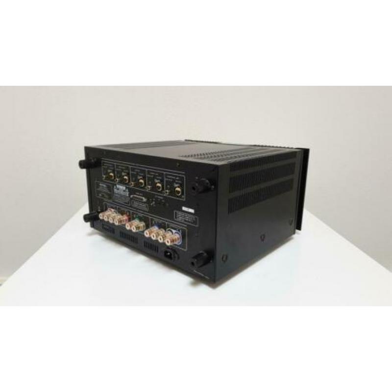 Rotel RBM1095 Eindversterker