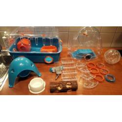 Over complete kooi FERPLAST
