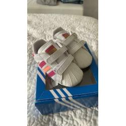 Adidas superstar baby