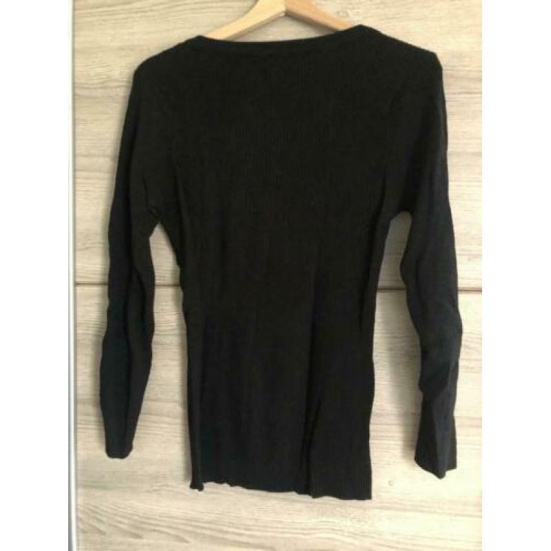 Diverse Jacqueline De Yong items