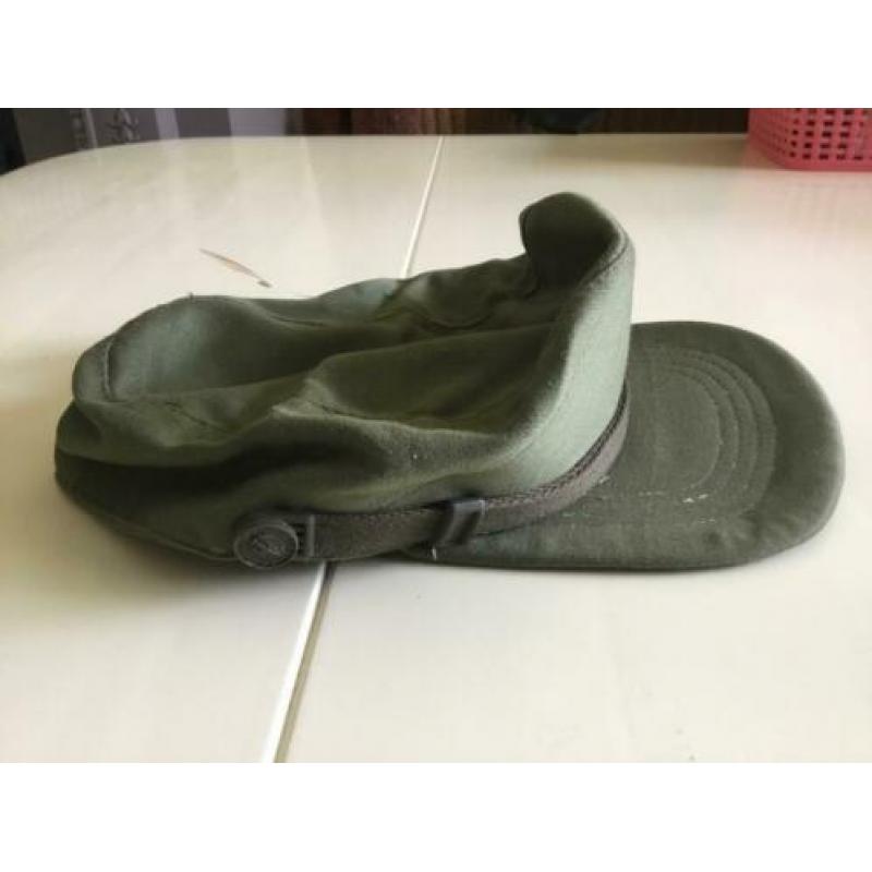 Spanje,landmacht,veldpet,maat 54