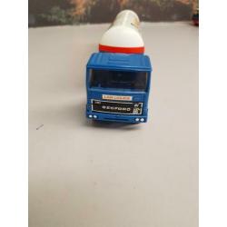 Te Koop Bedford 4x2 met L,Airliquide tank 1/50 metaal Conrad