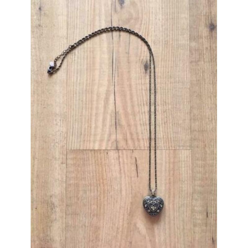 Gouden ketting met hartjes diamantjes van Six als nieuw!