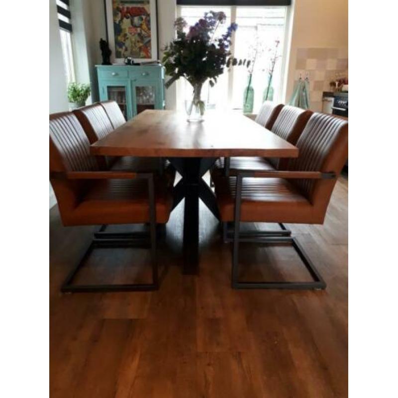 Cognac kleurige industriële eetkamer stoelen