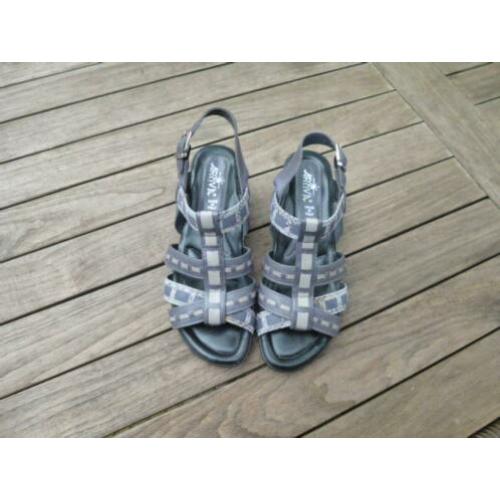 Mooie ARRIVA sandalen maat 38