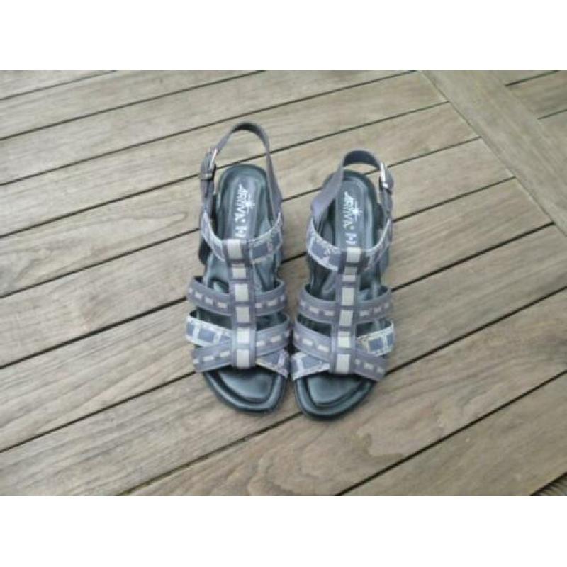 Mooie ARRIVA sandalen maat 38
