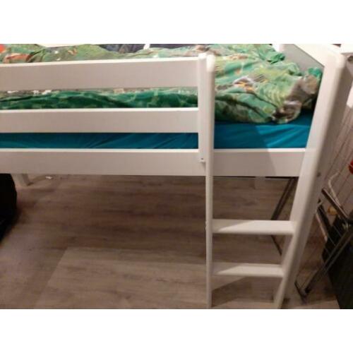 Witte hoogslaper van beter bed stevig bed