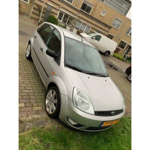 Ford Fiesta 1.4 16V 5DR 2005 Grijs