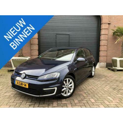 Volkswagen Golf 1.4 TSI GTE + Navi + Leder + Camera + Keyles
