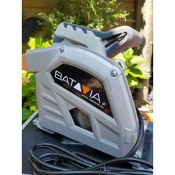 Aanbieding invalzaag 1400 Watt Met zaaggeleiders 2 x 70 cm