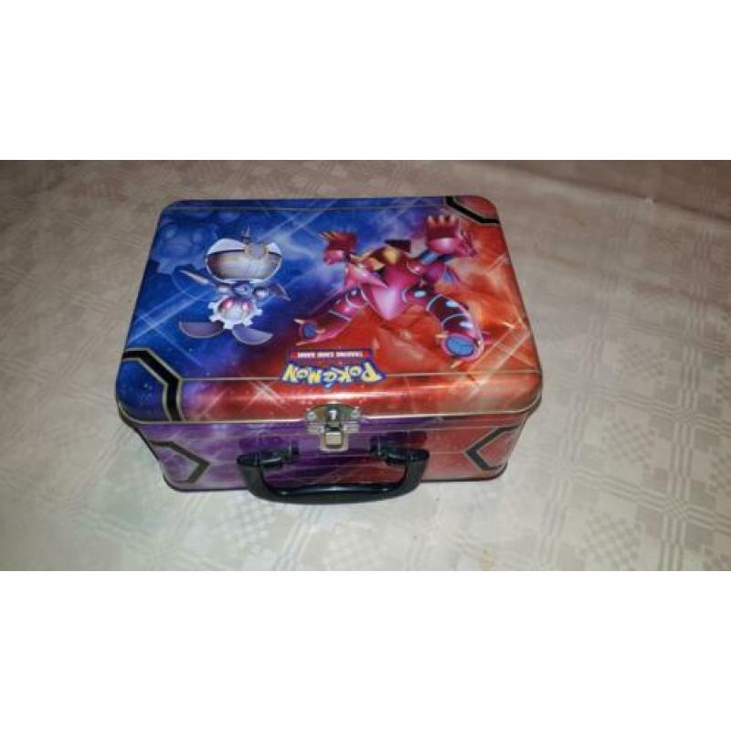 Pokemon poppetjes in koffer