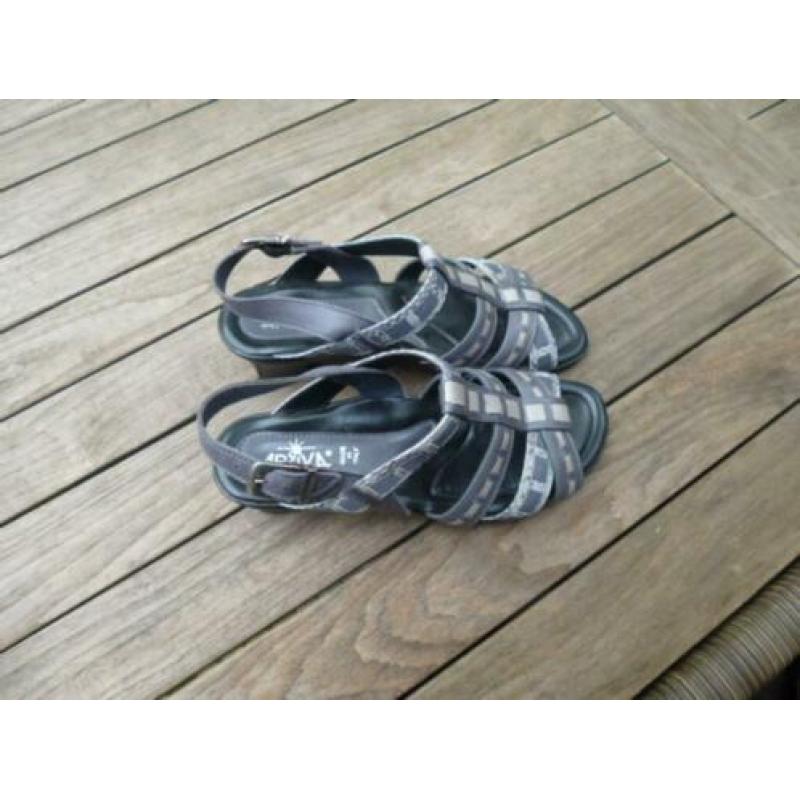 Mooie ARRIVA sandalen maat 38