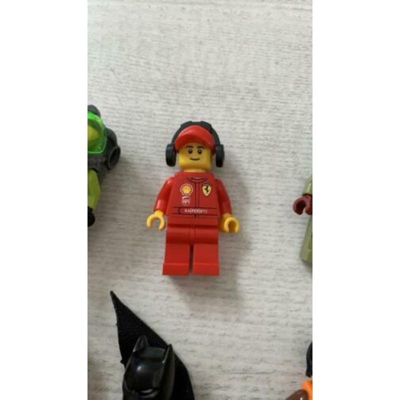 8 Lego minifiguren