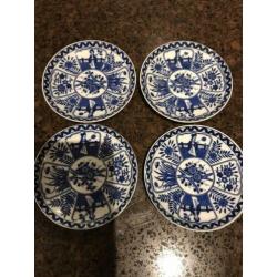 4 kop en schoteltjes. Blauw wit porselein